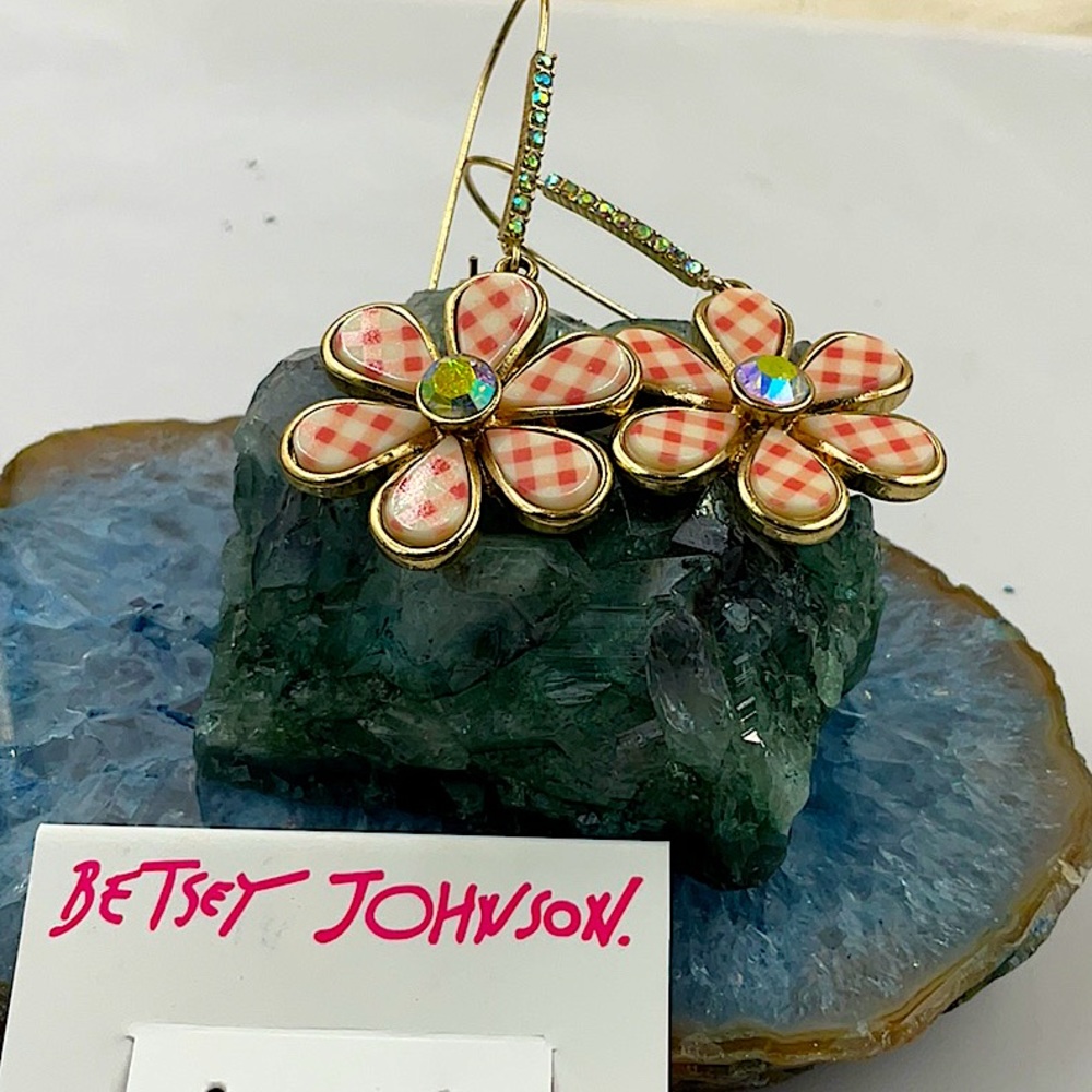 Betsey Johnson Red Checkered Flower  Gold Wire Earrings With Sparkling Crystals - Picture 3 of 5